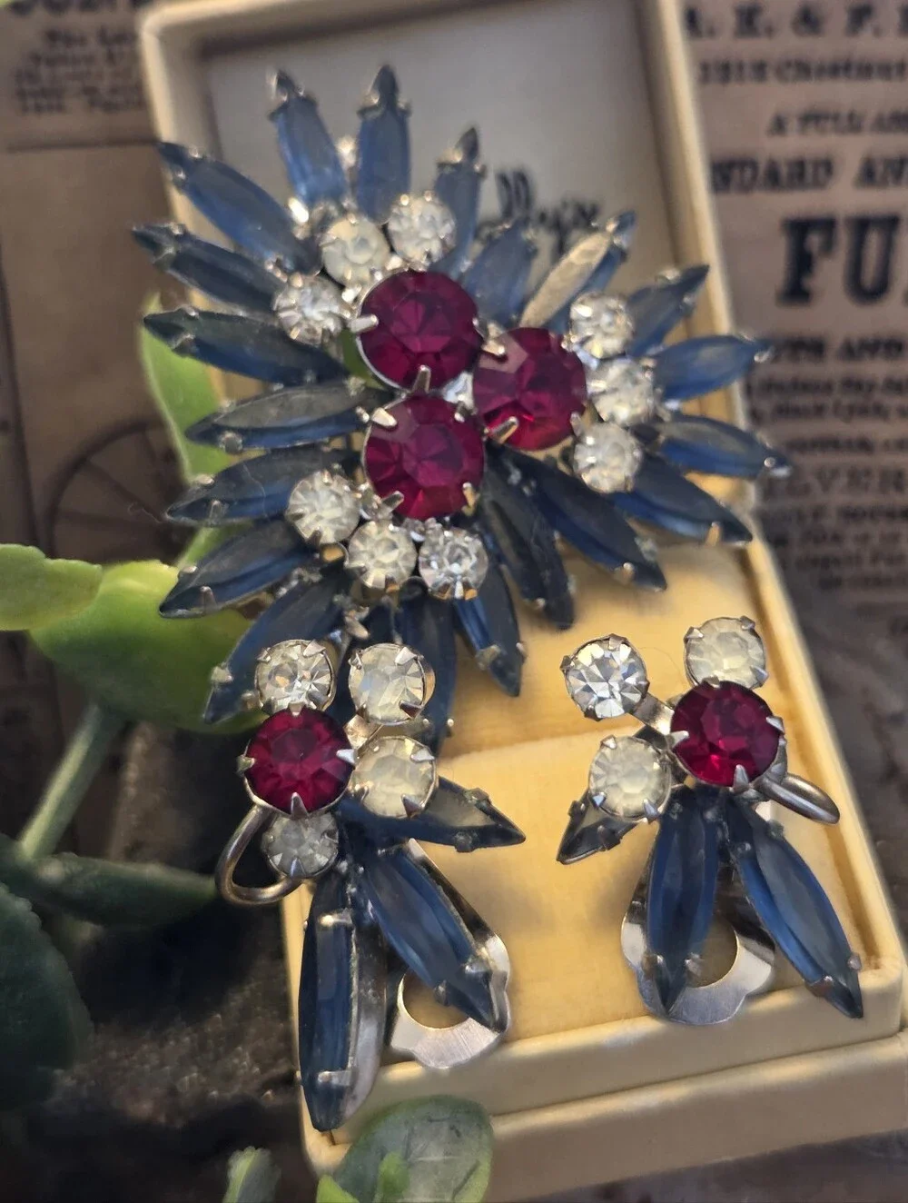 Juliana rare brooch